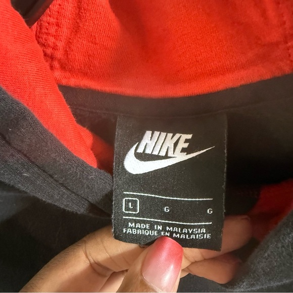 Nike Hoodie Kid's Large Pullover Sportswear Club Logo Bearded Man Black Boy's - Picture 2 of 6